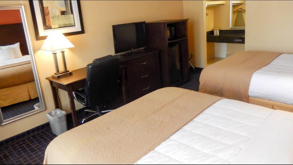 Executive Thibodaux New Orleans Hotel Esterno foto