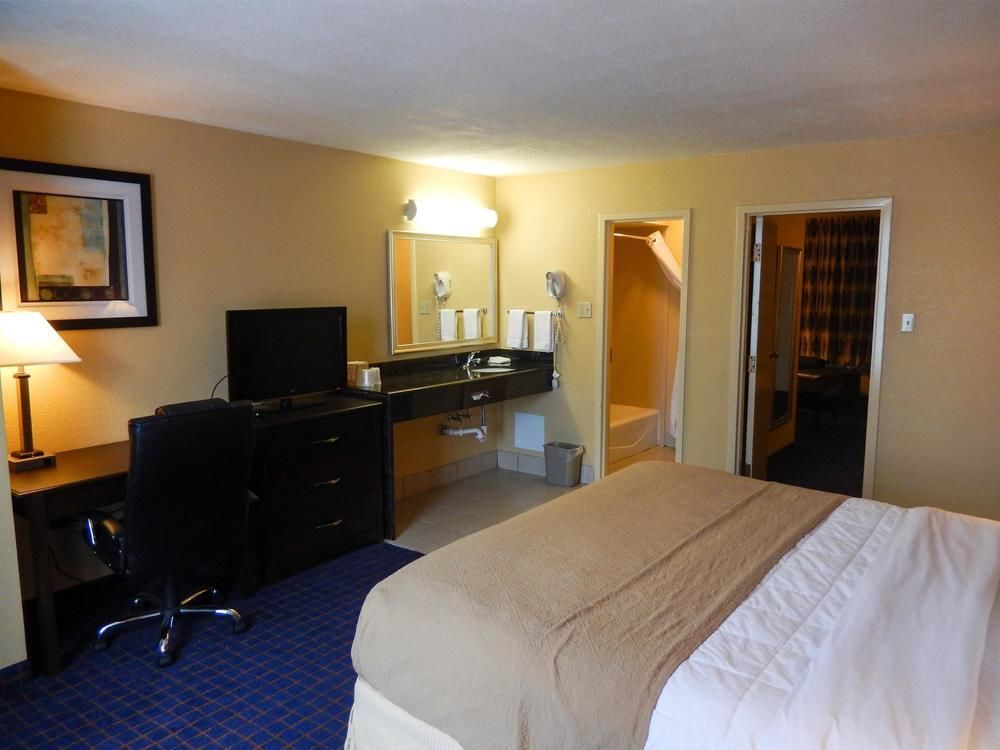 Executive Thibodaux New Orleans Hotel Esterno foto